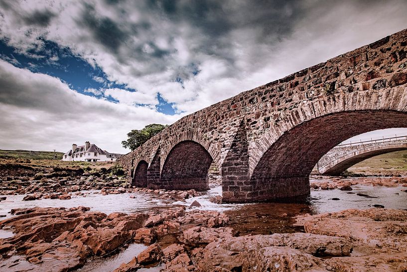Broadfort hotel on the bridge by Freddy Hoevers