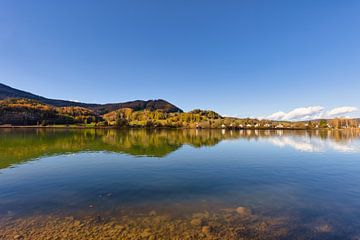 Schlehdorf aan het Kochelmeer van Christina Bauer Photos