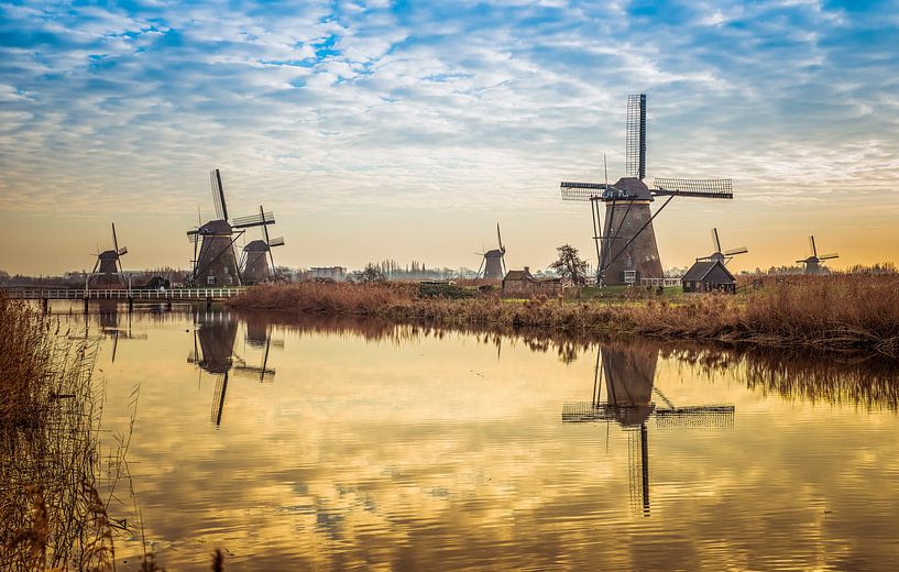 windmills in Kinderdijk Holland by ChrisWillemsen