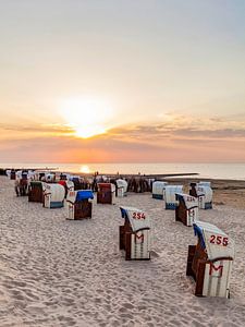 Strand van Cuxhaven-Duhnen bij zonsondergang van Werner Dieterich
