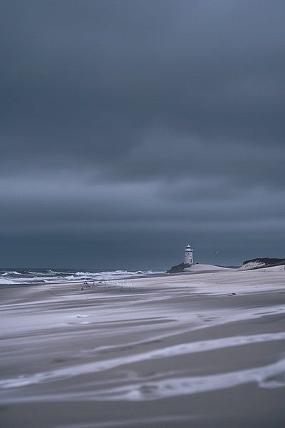 Meereslandschaften und Leuchtturm-Pracht - Erkunden Sie die verzauberte Küstenlandschaft von Karina Brouwer