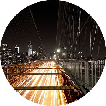 Brooklyn Bridge at Night van Jeroen Middelbeek