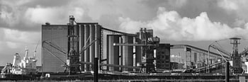 Industrielandschap in de Botlek