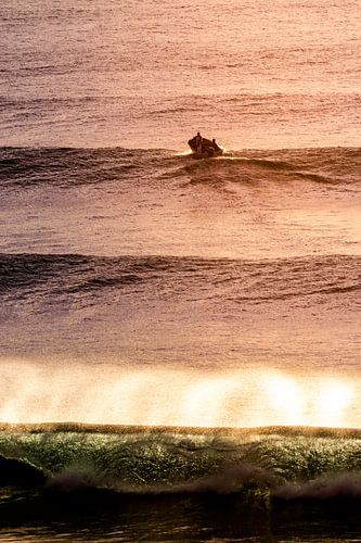 Varen tussen de golven