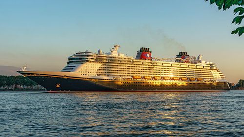 Le paquebot Disney Dream à Rotterdam.