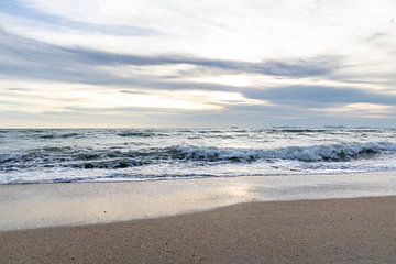 Zenith van Sereniteit - Koh Lanta's Kustlijn van Femke Ketelaar