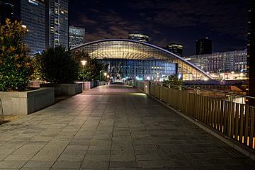 Gare ferroviaire @ La Défense sur Rob Boon