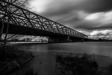 Keizersveersebrug von Rene Van Putten