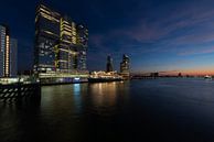 Skyline Rotterdam bij Nacht van Brian Morgan thumbnail