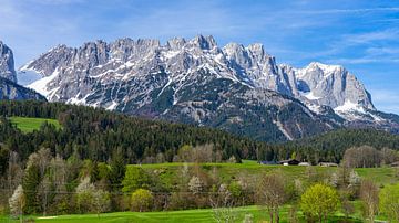 Uitzicht op bergen van Wilder Kaiser in Oostenrijk
