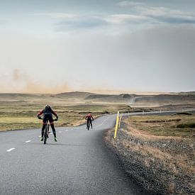 Glacier360: mountainbikes in IJsland van Hans van Wijk