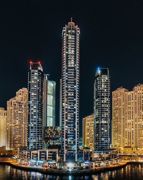 Dubai by Hello Pompoyo
