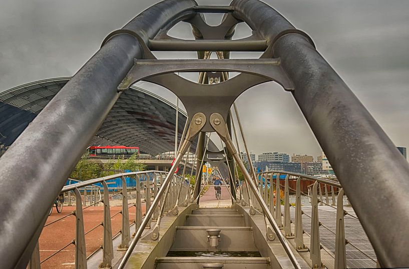 Bridge Share at Amsterdam Central Station by Peter Bartelings