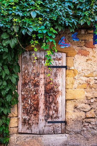 Oude vensterluiken in de Provence