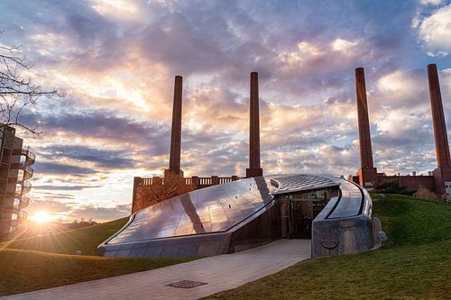 4 chimneys in the sunset