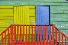 Bunte Umkleidekabinen am Strand von St. James