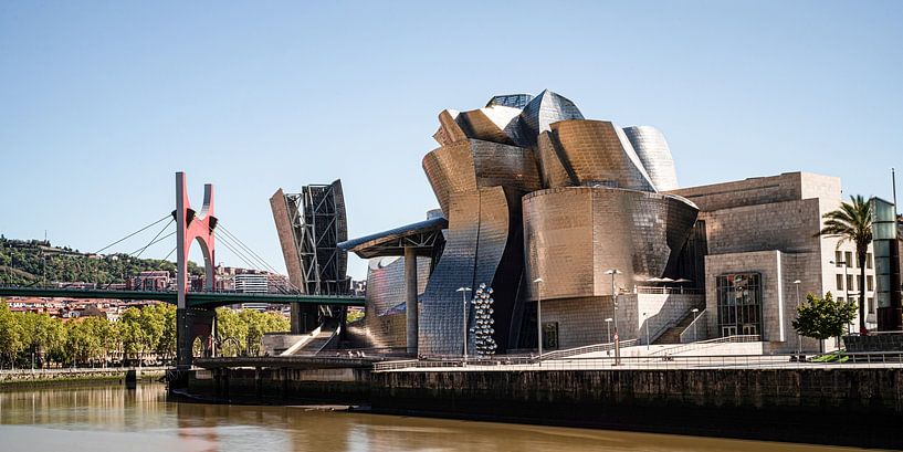 musée guggenheim de jour par Stefan Havadi-Nagy