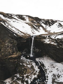 Cascade de Kvernufoss en Islande