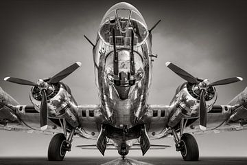 bomber b17 by Frank Peters