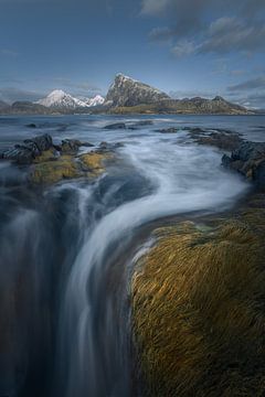 The precipice by Roelie Steinmann