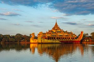 Die königliche Barke in Yangon