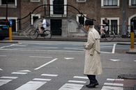 Gentleman in Amsterdam von Ralph Mbekie Miniaturansicht