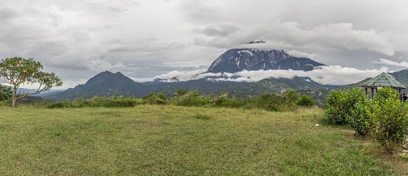 Mount Kinabalu van didier de borle