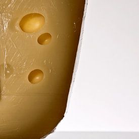 Gouda cheese, cheese, cheese in plastic by Dina van Vlimmeren