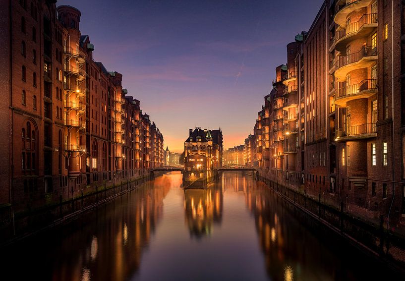 Wasserschloss Hamburg by Iman Azizi
