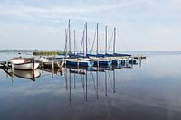 Bootjes weerspiegeld in het water
