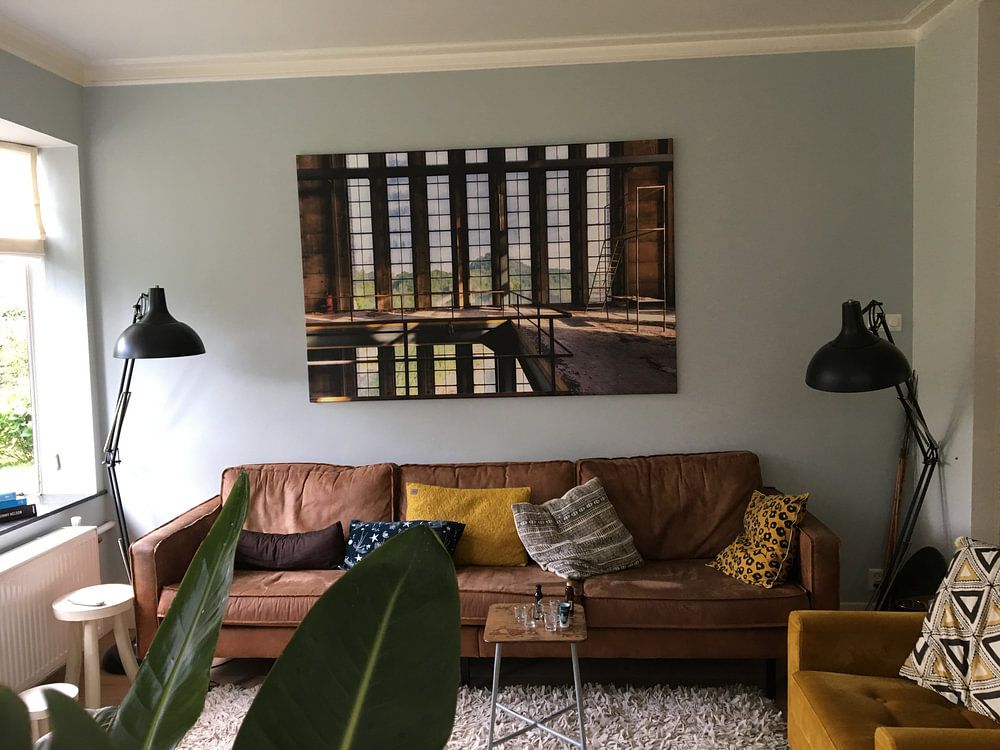 Raampartij symmetrie een vervallen fabriek  van Sven van der Kooi (kooifotografie) 