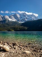 La Zugspitze au bord du lac Eibsee en Bavière.