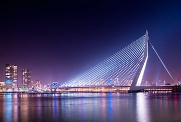 Erasmus bridge at night by Hans van den Beukel