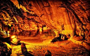 Die Höhle von Dim
