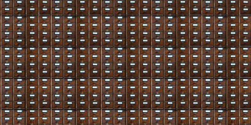 Antiker Füllungsschrank - Nahtlos von Artmotifs Eve