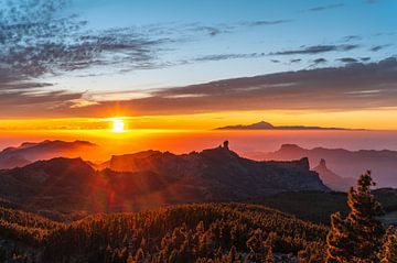 Spain - Sunset on the Pico de Las Nieves in Gran Canaria (0042) by Reezyard