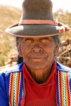 Oude vrouw in Peru