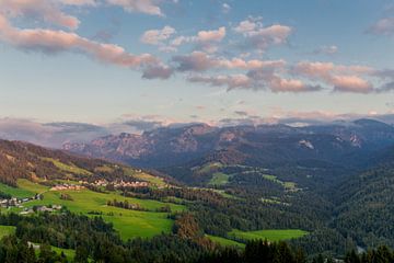 Schöne Erkundungstour durch das Alpenland Österreich von Oliver Hlavaty