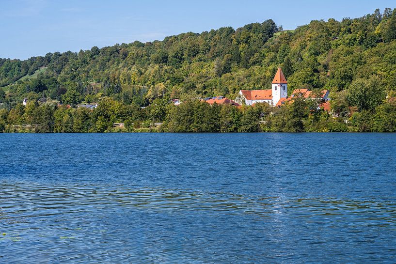 Église sur le Danube près de Ratisbonne par ManfredFotos