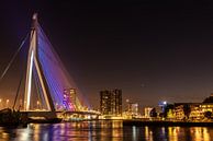 Die Erasmus-Brücke bei Nacht von Gerry van Roosmalen Miniaturansicht