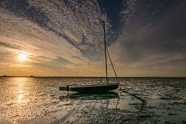 Lonely boat by Marianne van der Westen