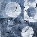 Moderne abstracte organische vormen en lijnen in blauw van Dina Dankers thumbnail