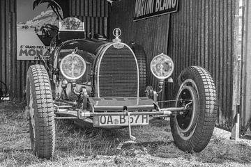 Bugatti Type 35 klassieke racewagen in zwart en wit