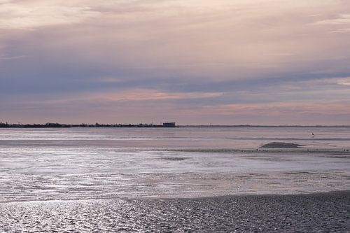 Het IJsselmeer in de winter 2