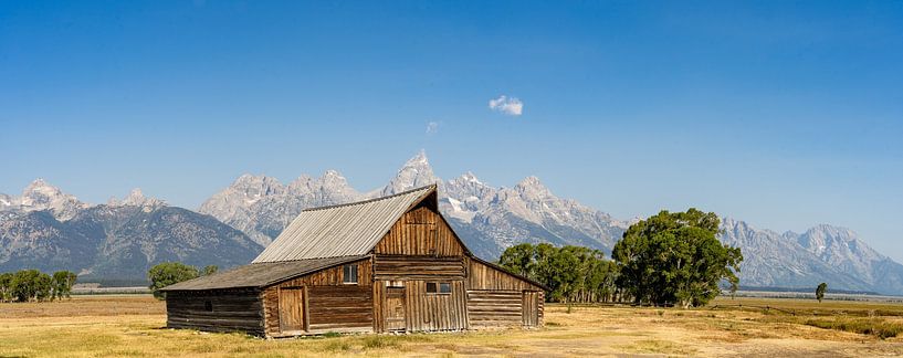 Grand Teton National Park, USA, T.A. Moulton Barn on Mormon Row by Jeroen van Deel