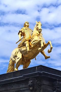 "Golden Horseman" statue in Dresden van Jörg Hausmann