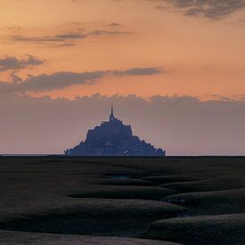 Sunset at Mont Saint-Michel by Ilya Korzelius
