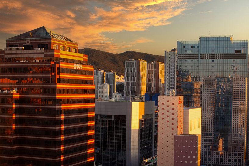 Wolkenkratzerarchitektur in Busan, Süd-Korea von Winne Köhn