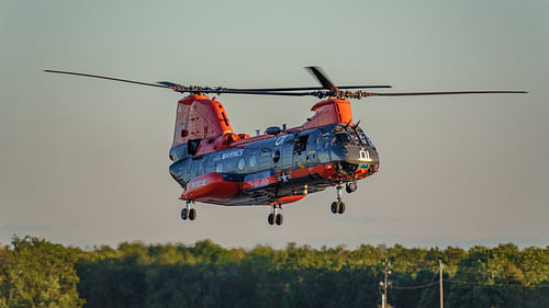Boeing Vertol CH-46E Sea Knight.