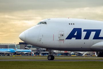 Atlas Air Boeing 747F maakt zicht klaar om op te stijgen van Maxwell Pels